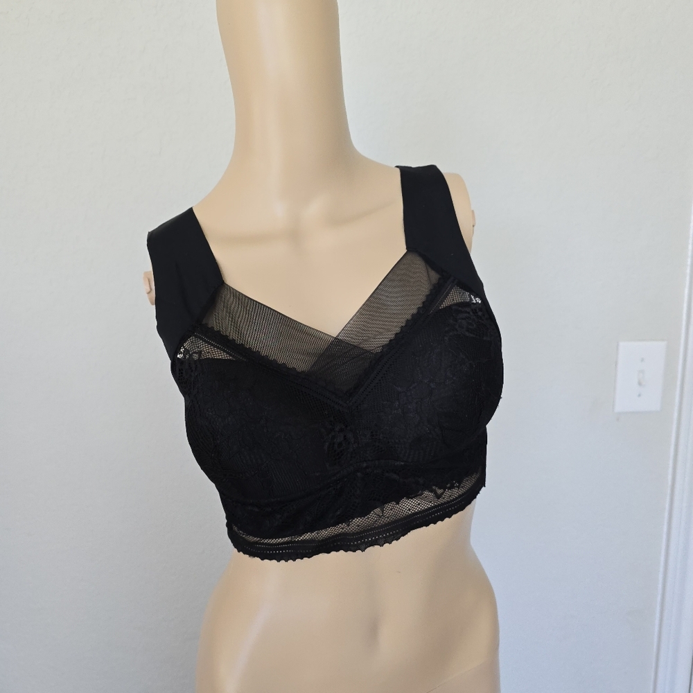 Size L women's bra black no under wire